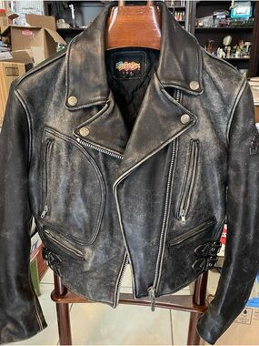Vintage-Style Black Leather Biker Jacket - By Easy Rider